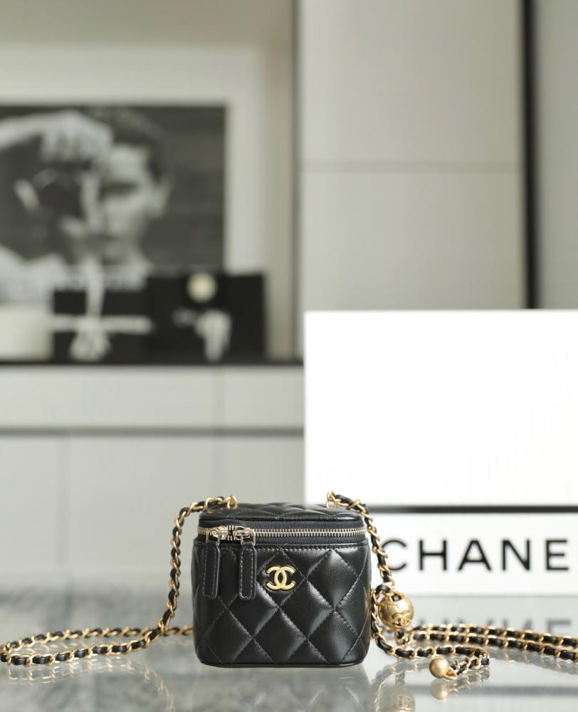 Chanel mini vanity