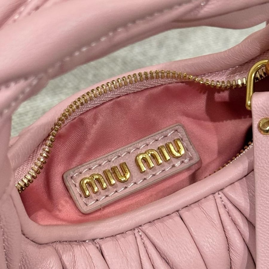 Miu miu Wander hobo 17.5cm