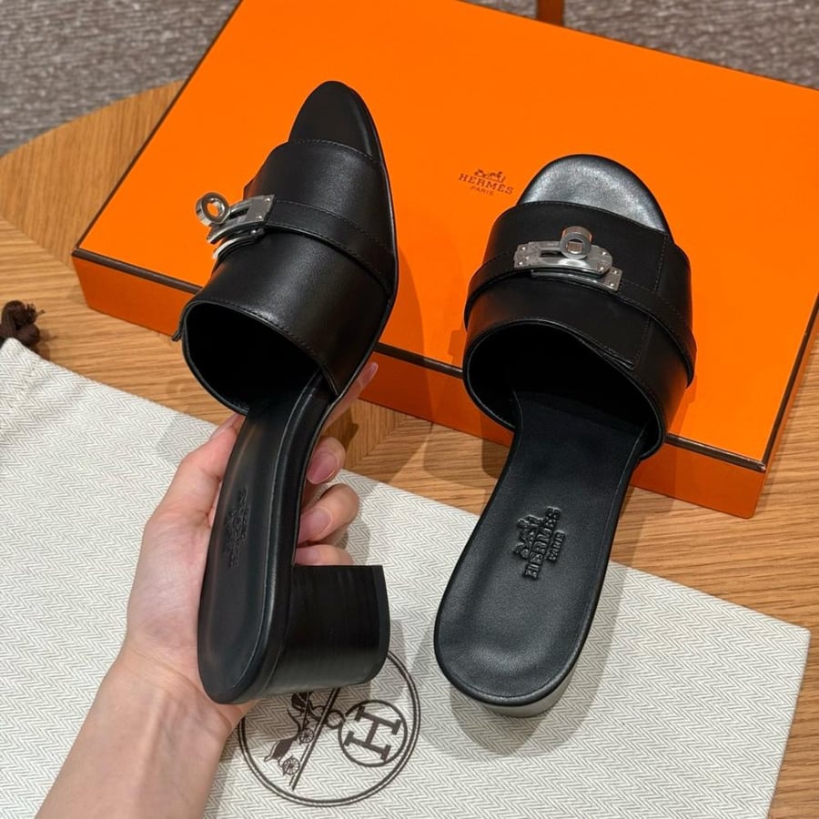Hermès Gigi 50 sandals palladium Hardwere