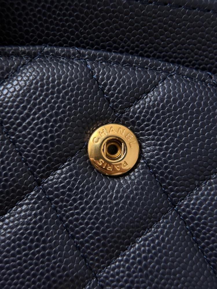 Cf medium caviar leather