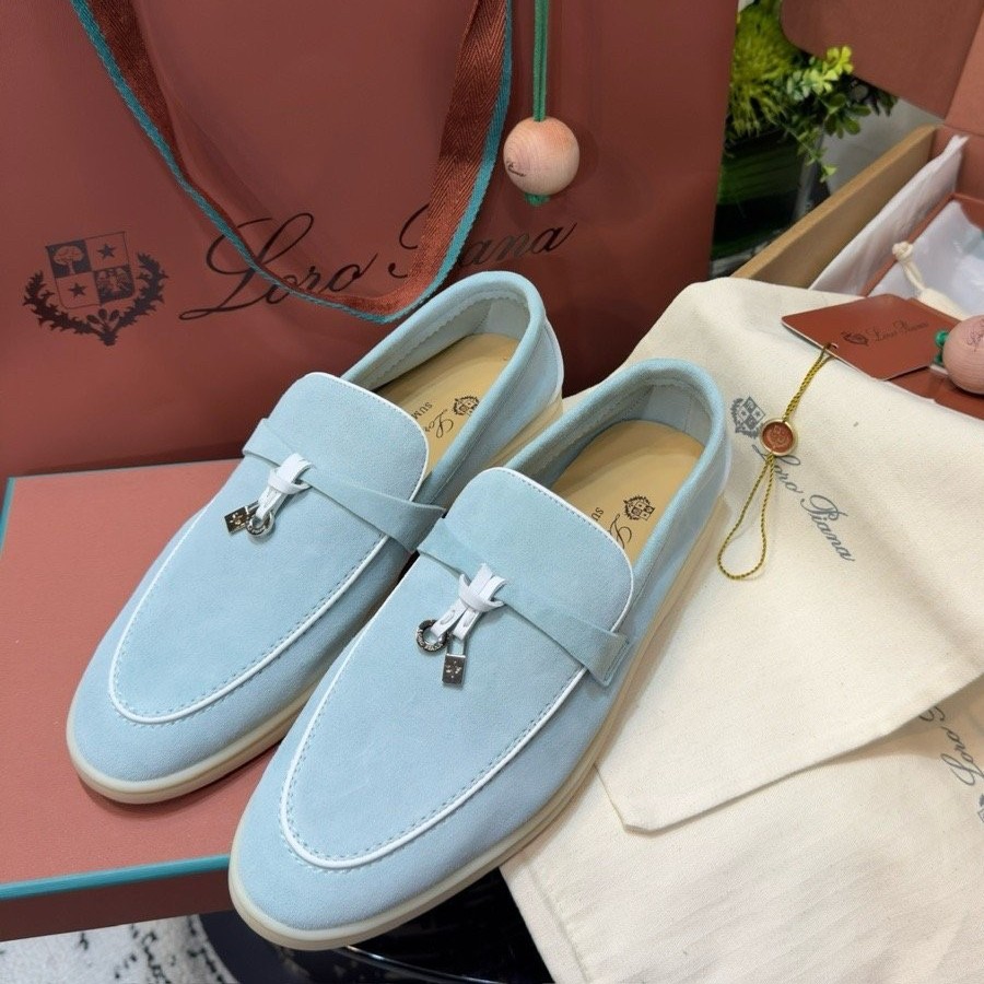 Loropiana summer walk
