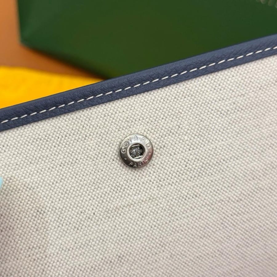 Plumet pouch-wallet