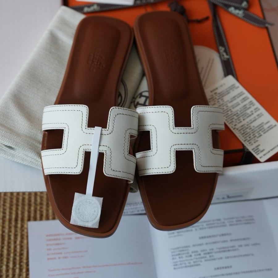 Oran sandal