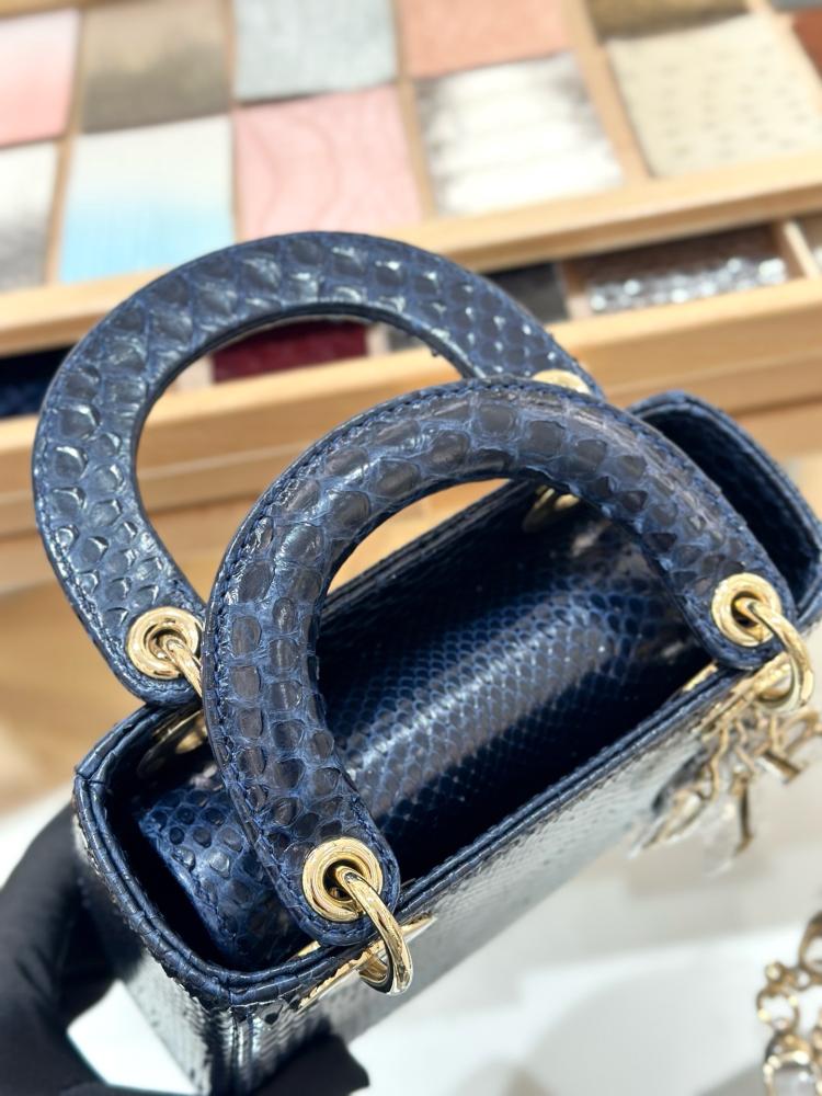 Mini lady dior