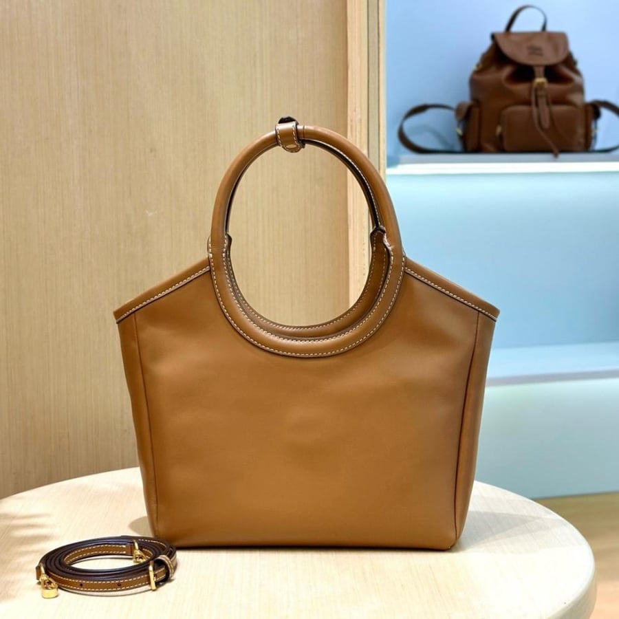 Miu miu lvy 22cm