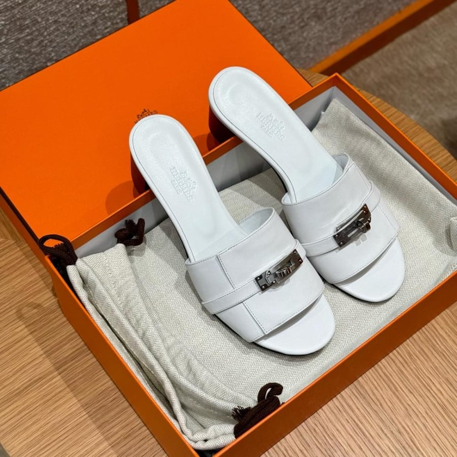 Hermès Gigi 50 sandals palladium Hardwere