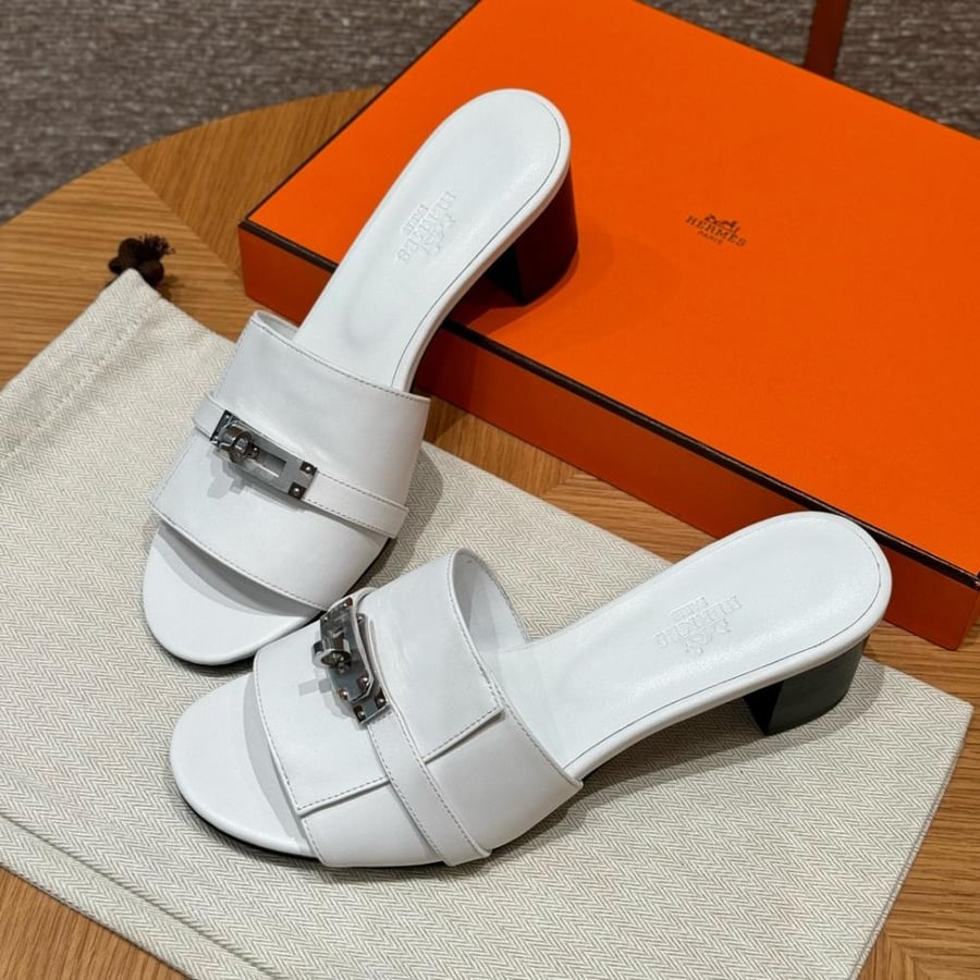 Hermès Gigi 50 sandals palladium Hardwere