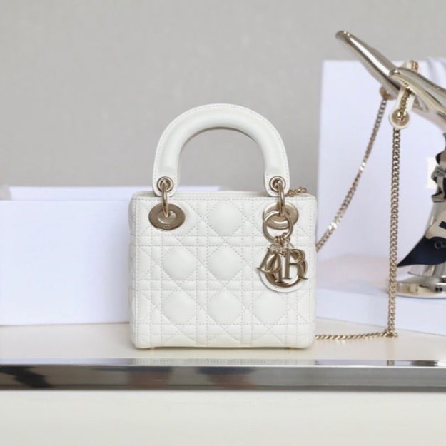 Mini lady dior