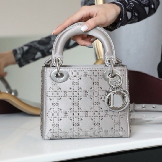 Mini lady dior