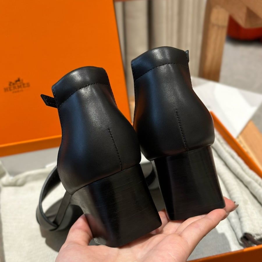 Hermès Black Encens 50 Swift sandal