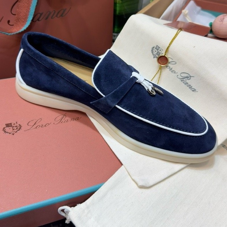 Loropiana summer walk