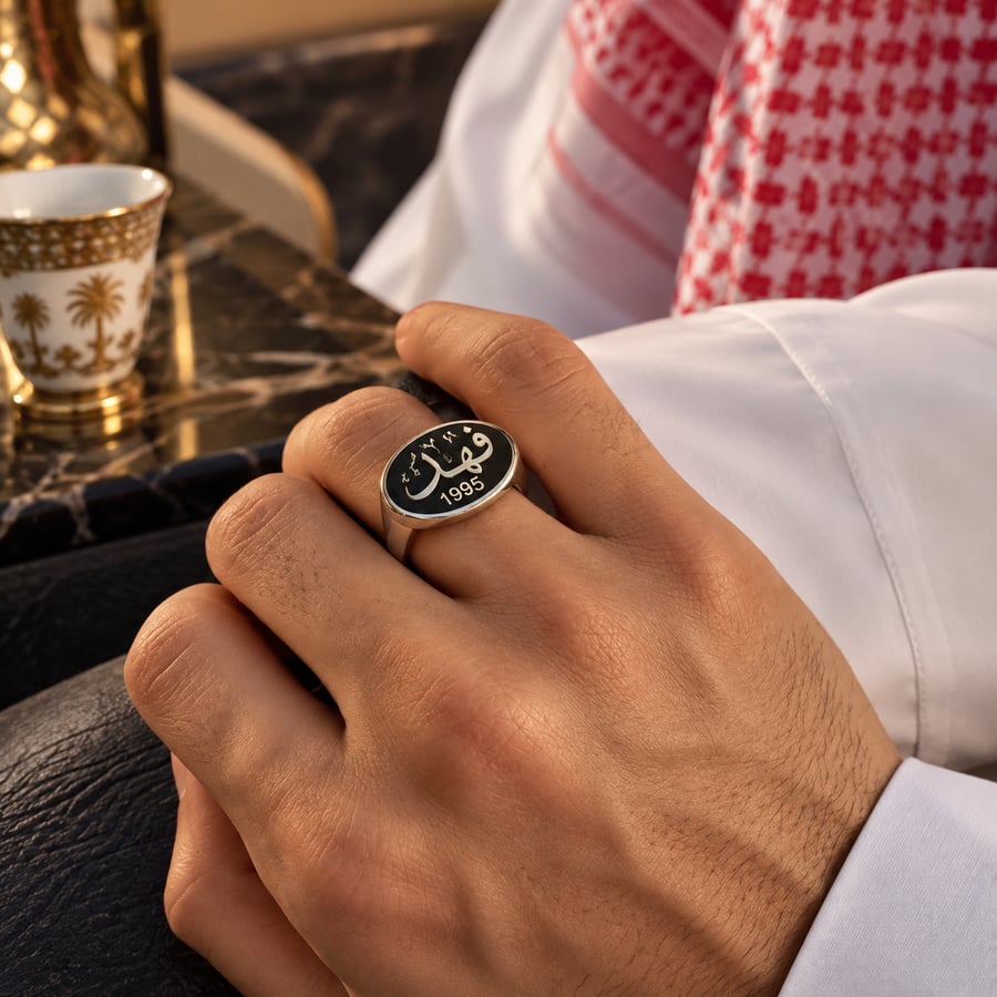 خاتم فاخر مصنوع من الفضه