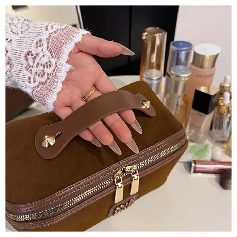 شنطة Miu Miu