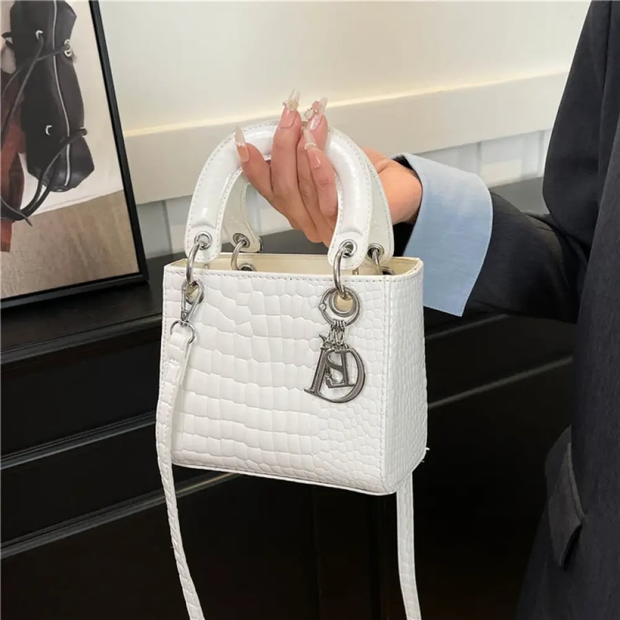 شنطة Dior