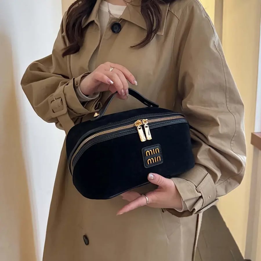 شنطة Miu Miu
