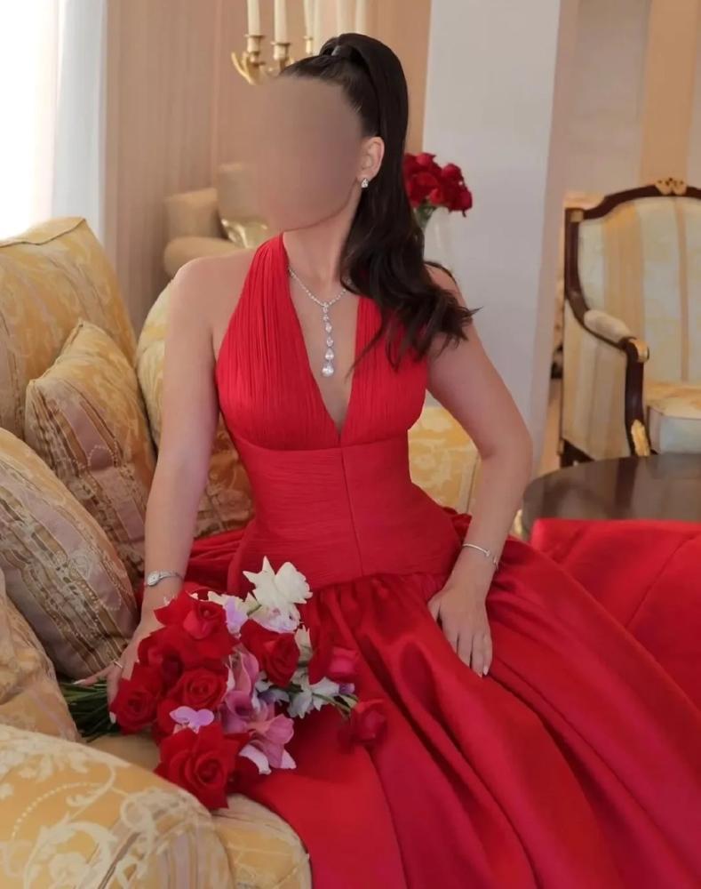 فستان سهره  بثلاث ألوان اسود احمر موف