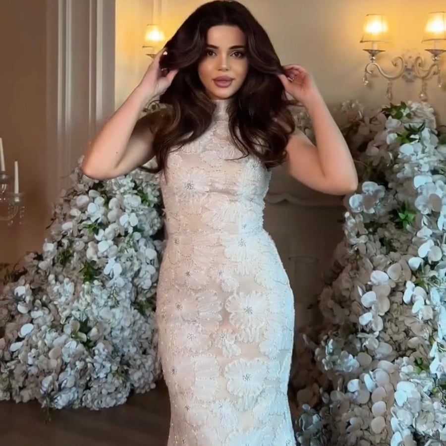 فستان سهرة ابيض انيق