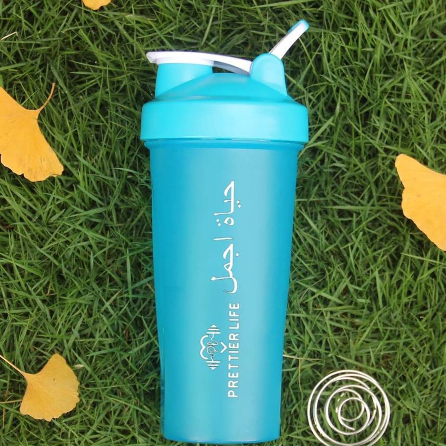 600 ml size shaker with a metal ball available in several colors