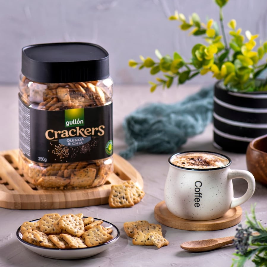 Cracker biscuits with chia seeds and quinoa 250 grams