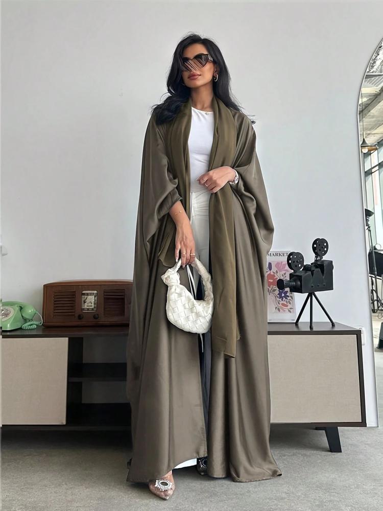 عبايات باكمام واسعه