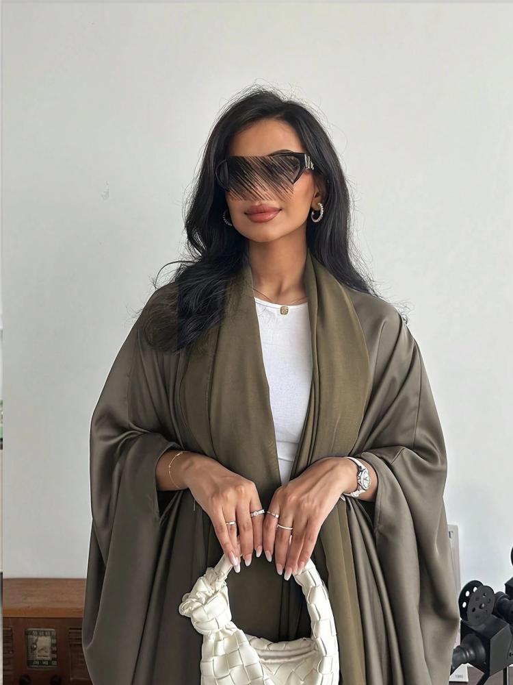 عبايات باكمام واسعه