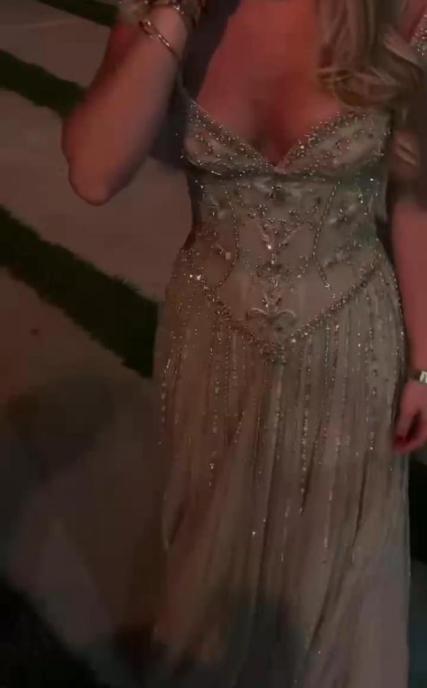 فستان خلود