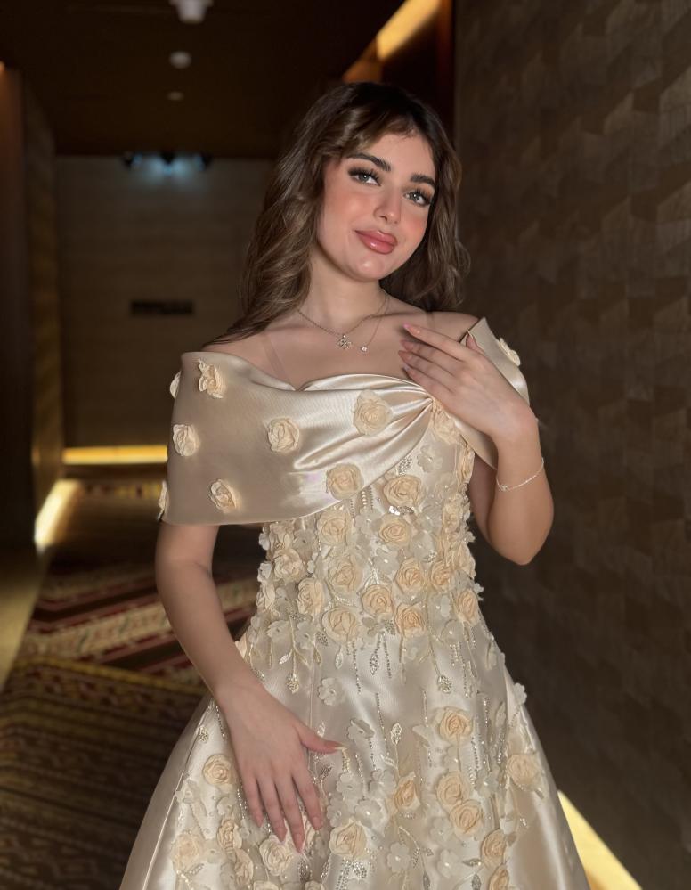 فستان نارفين