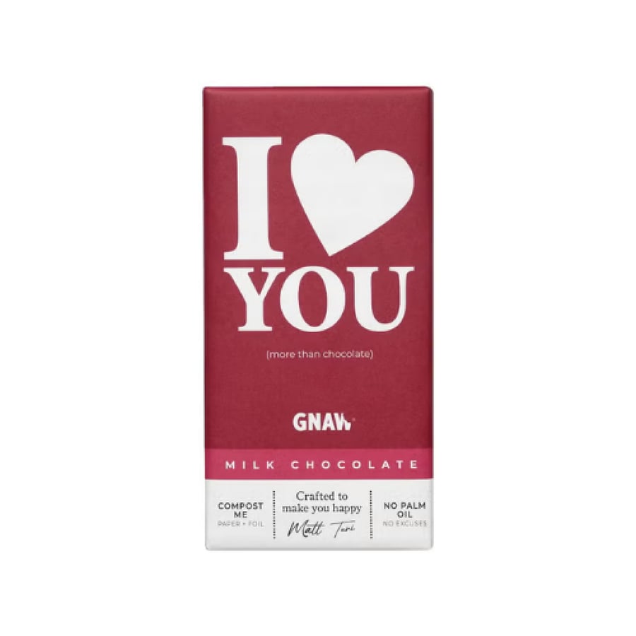 لوح شوكولاتة بالحليب "جناو - أحبك" (100 جرام) | Gnaw I Love You Milk Chocolate