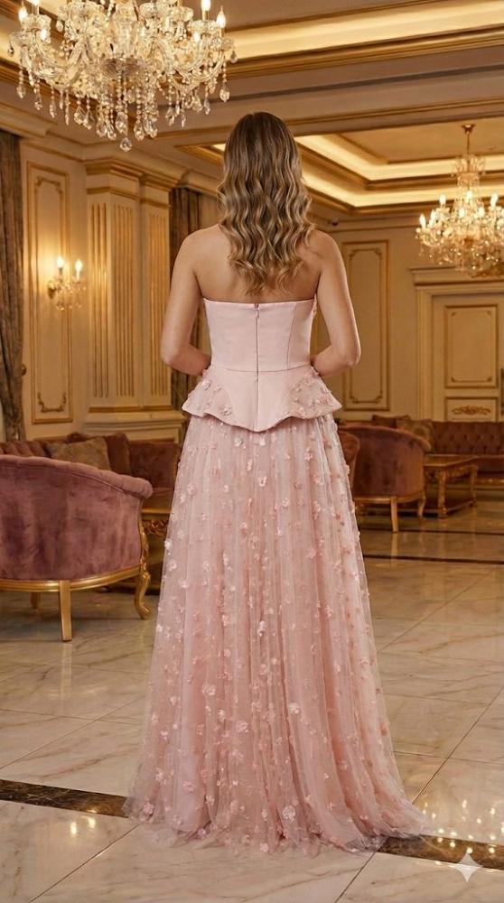 Evening dress 592