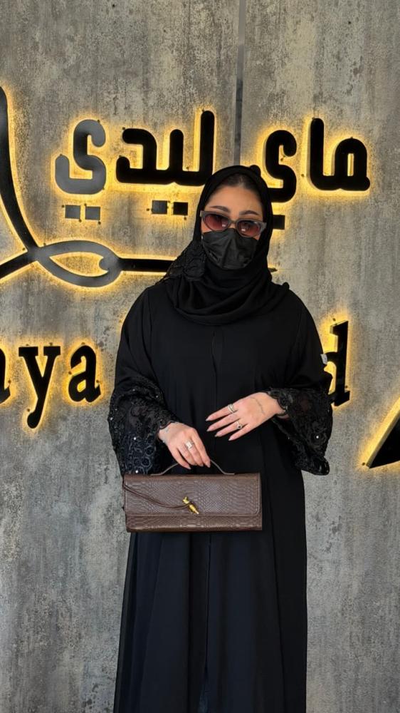 عباية مُذهله نواعم إطلالة تخطف الأنظار.. عباية "مذهلة" بالدبل شيفون