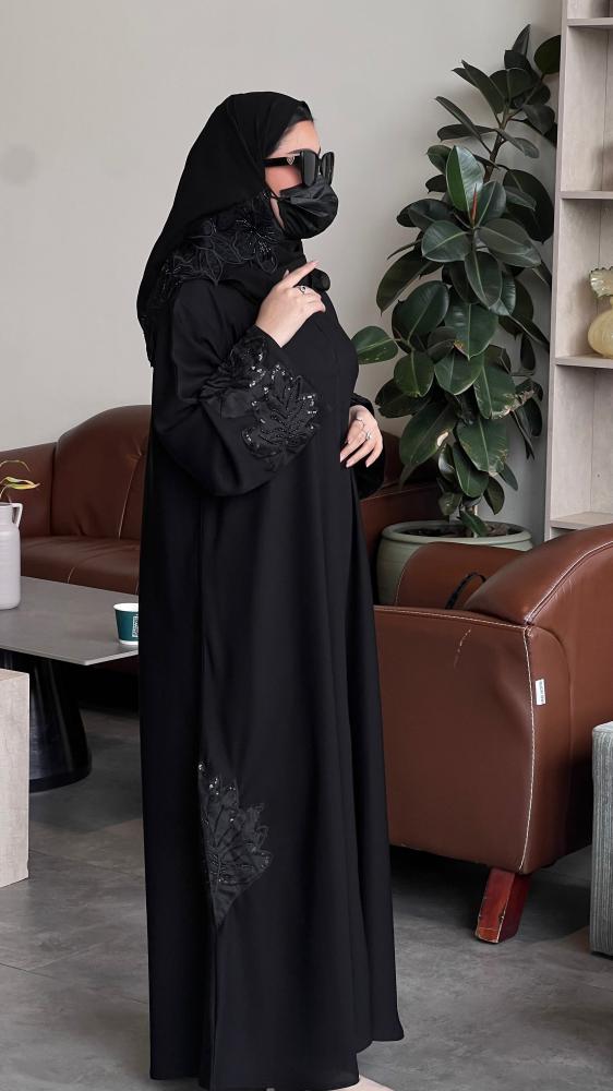 Gharaam abaya with half kalash and rhinestones