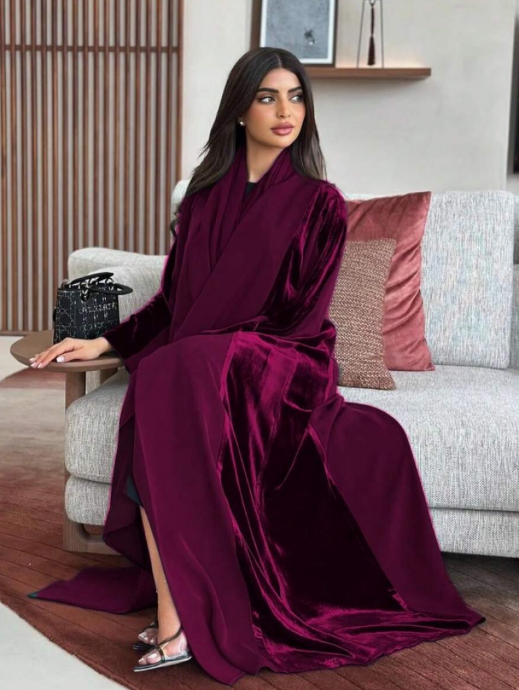 عباية نسائية أنيقة وعصرية بأسلوب الشرق الأوسط