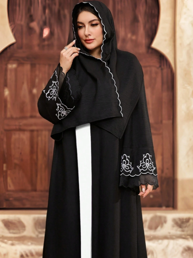 عباية أنثوية طويلة بأكمام طويلة للسيدات