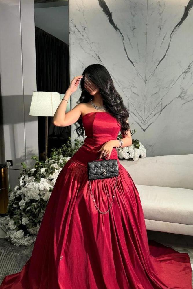 فساتين لون أحمر طويلة سهره