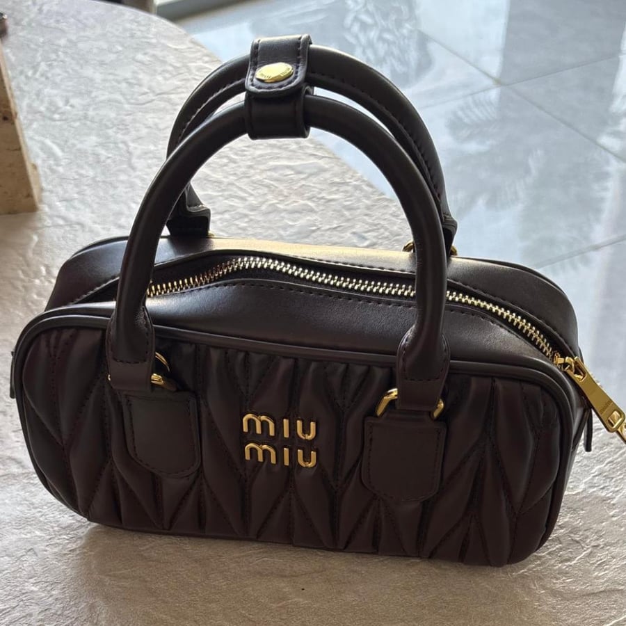 شنطه بني m1
