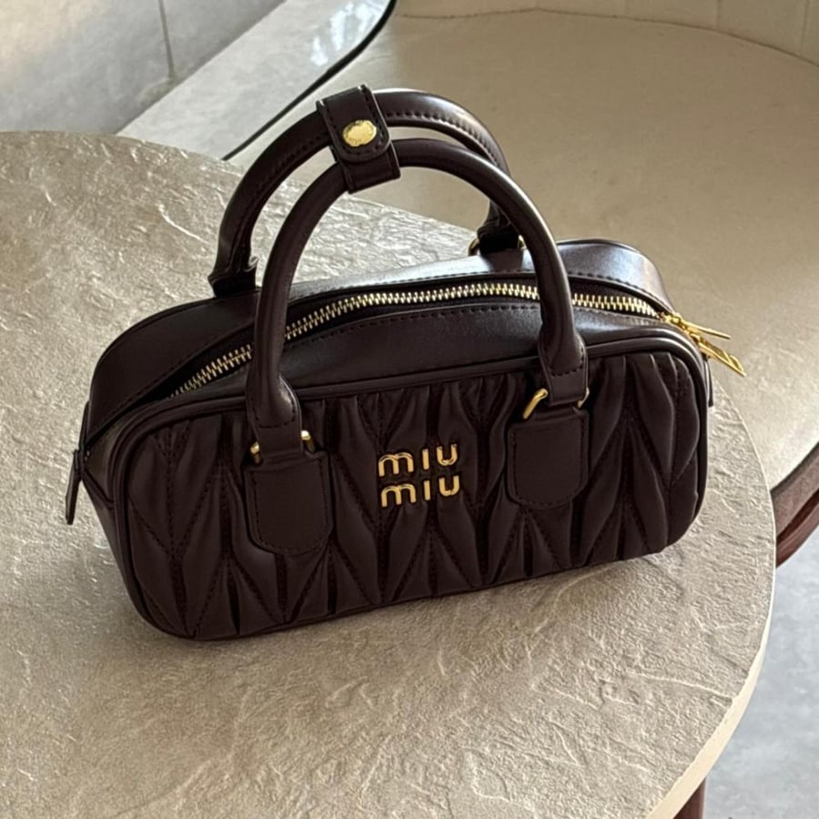 شنطه بني m1