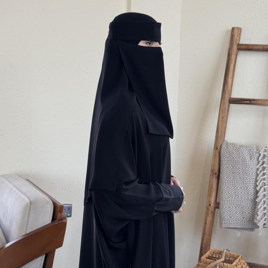 عباية بطرحة متصل