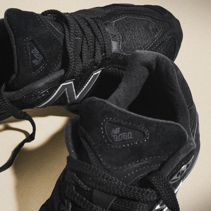 New Balance men's shoes black