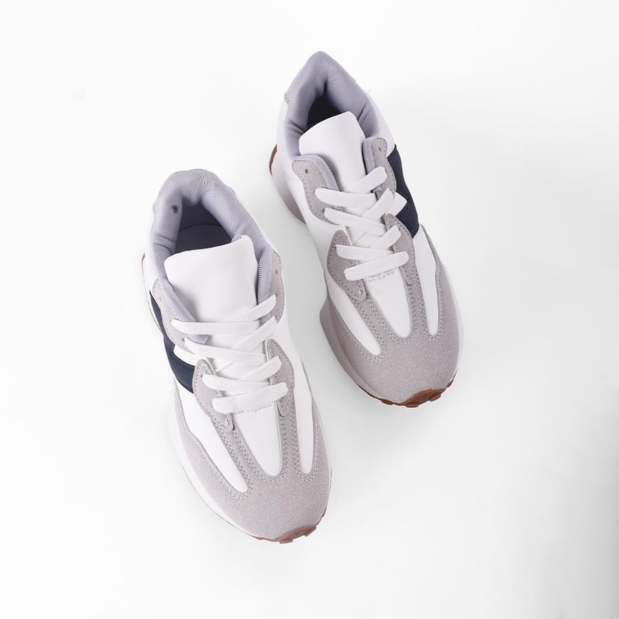 New Balance women's two-tone shoes