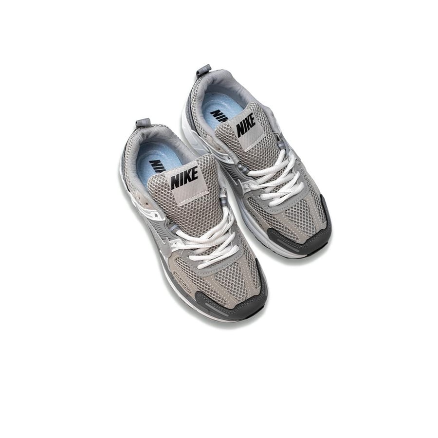 Nike women's gray shoe