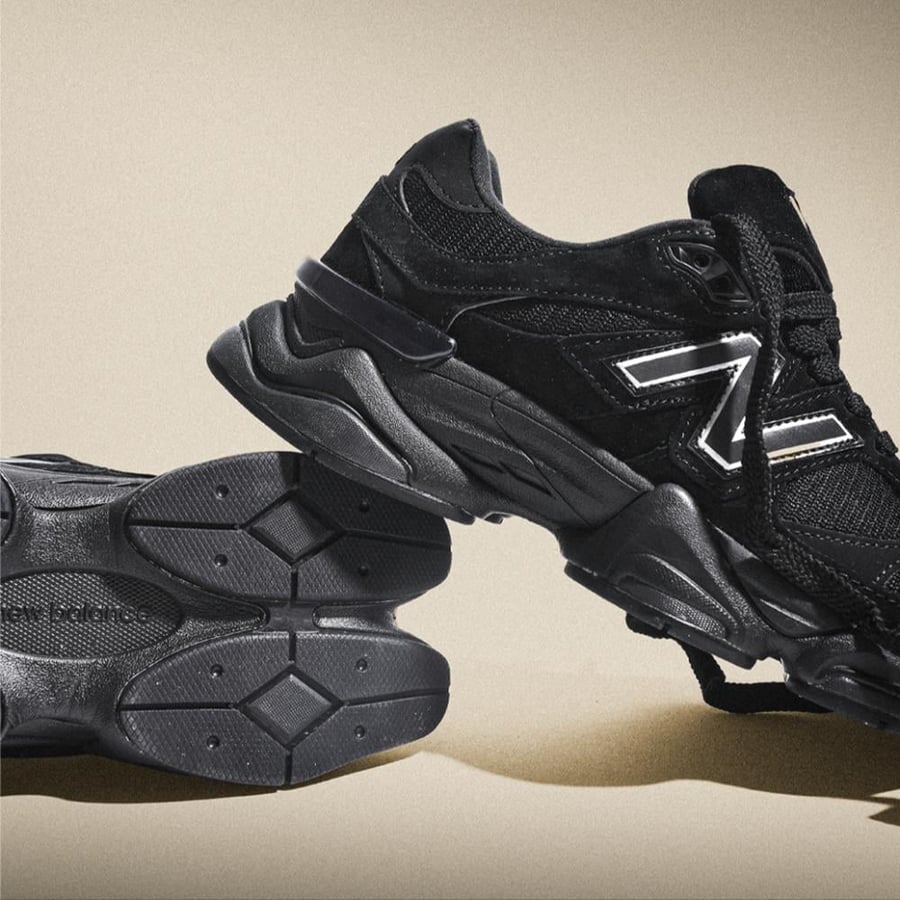 New Balance men's shoes black