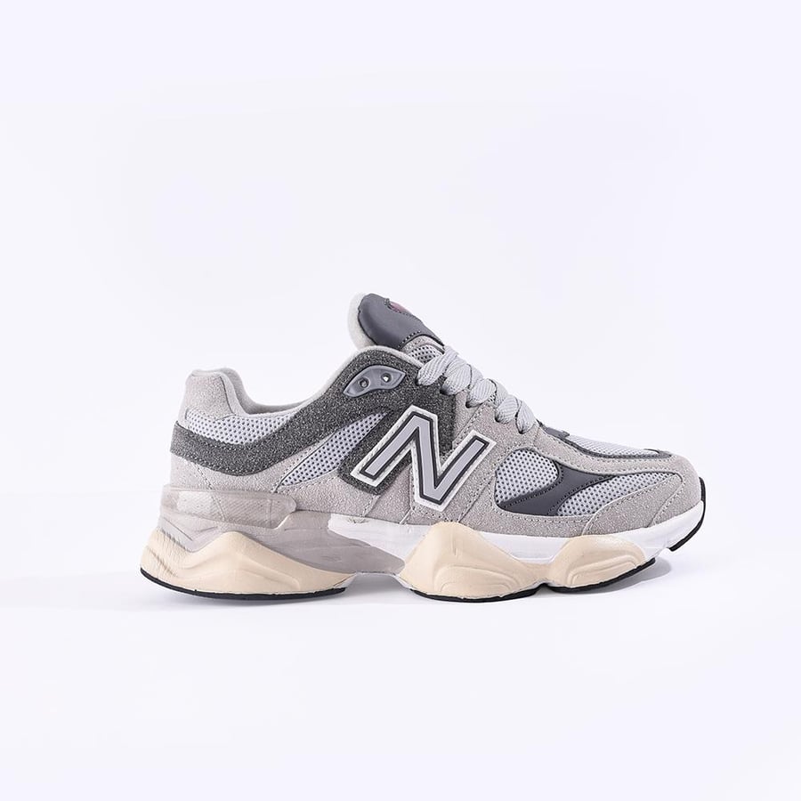 Newstyle gray and brown women's shoe
