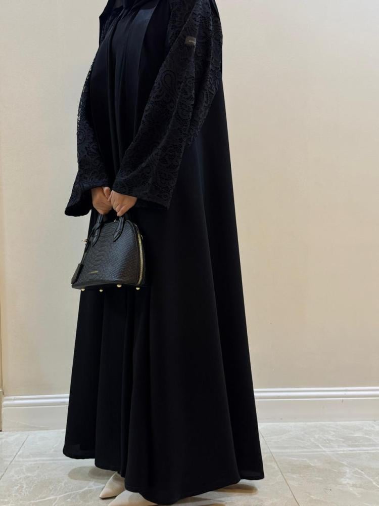 عباية ساره