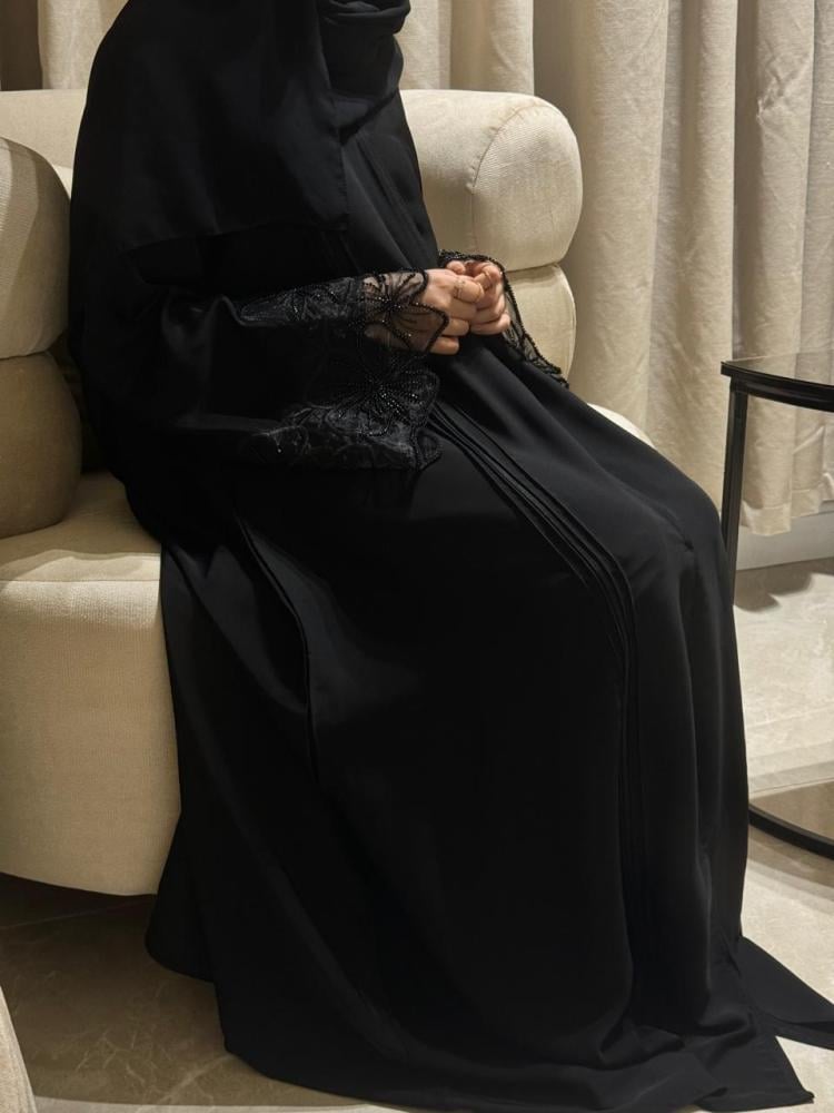عباية ورود
