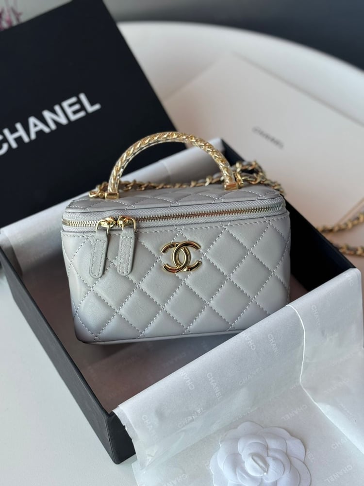 Chanel bag Fifty