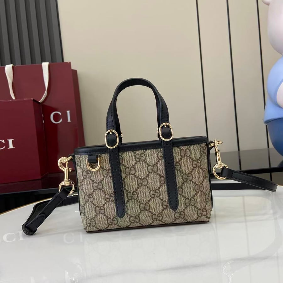 شنطة غوتشي 17 سم Gucci Bag 17 cm