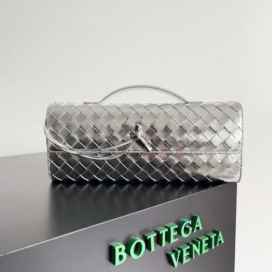 باوتش كلاتش بوتيغا 31 سم | Bottega Veneta Clutch 31 cm