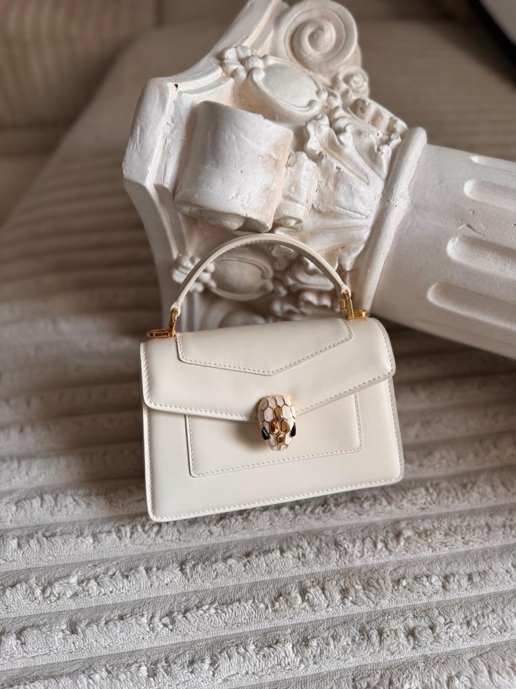 شنطة بولغاري | Bvlgari Bag
