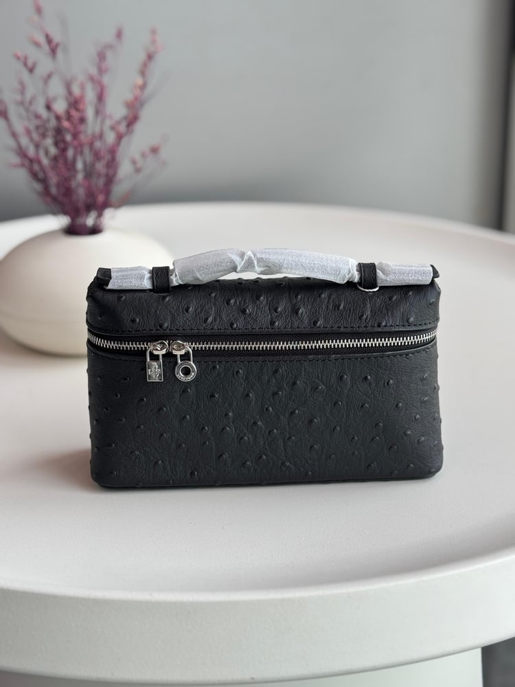 شنطة لورو بيانا مقاس 19 سم Loro Piana Bag 19 cm