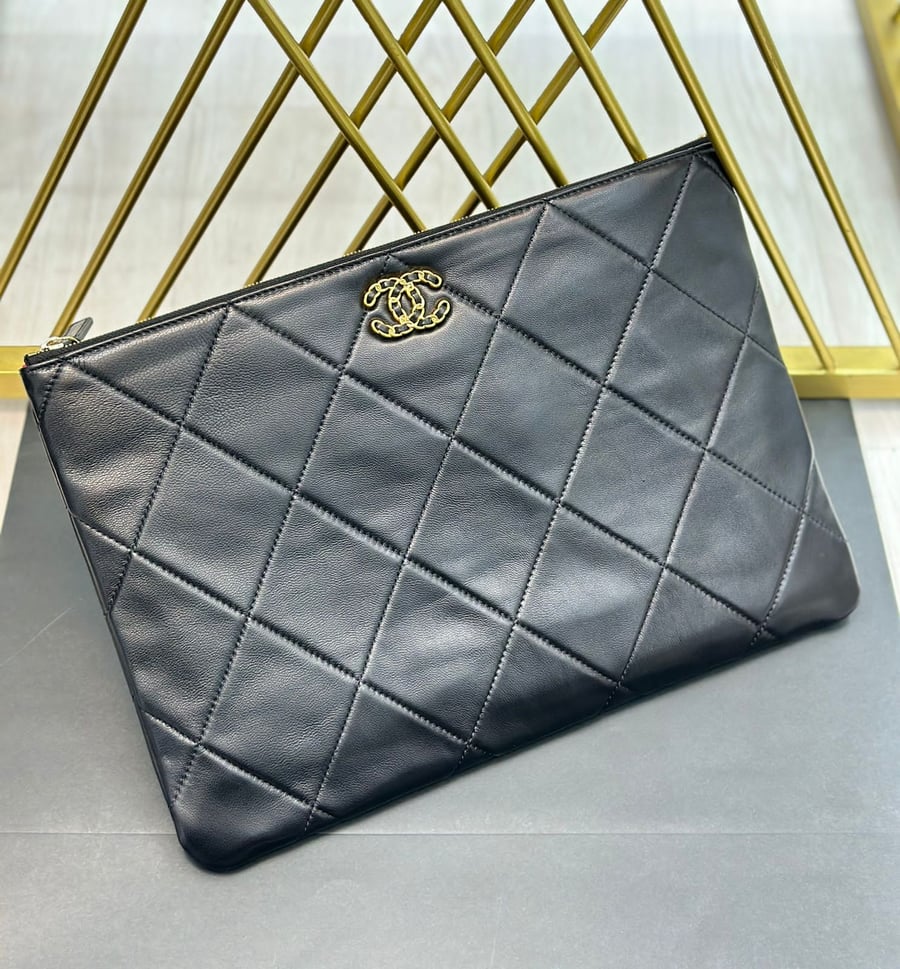 باوتش بوتيغا Bottega Veneta Pouch